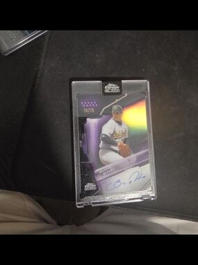 Topps Chrome Black Barry Zito Autograph Card - Purple/White/Gold Holo